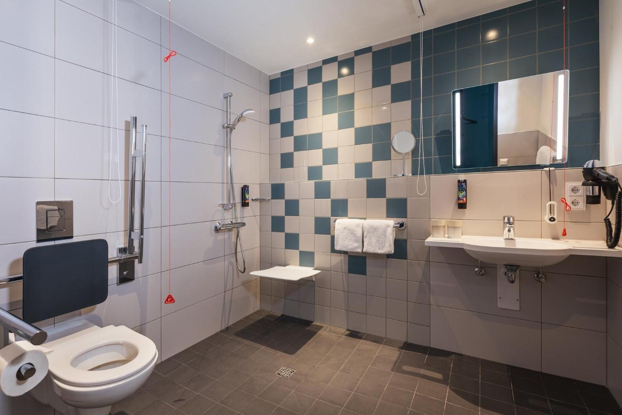 - The Niu, Flash Charlottenburg By Ihg Berlin